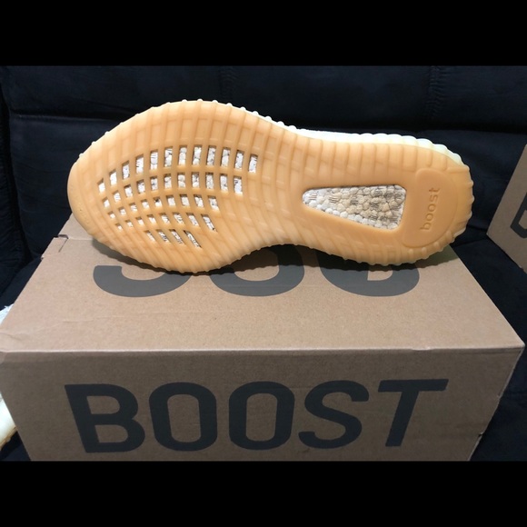 Authentic adidas Yeezy Boost 350 V2 ‘Butter’ - Picture 11 of 15